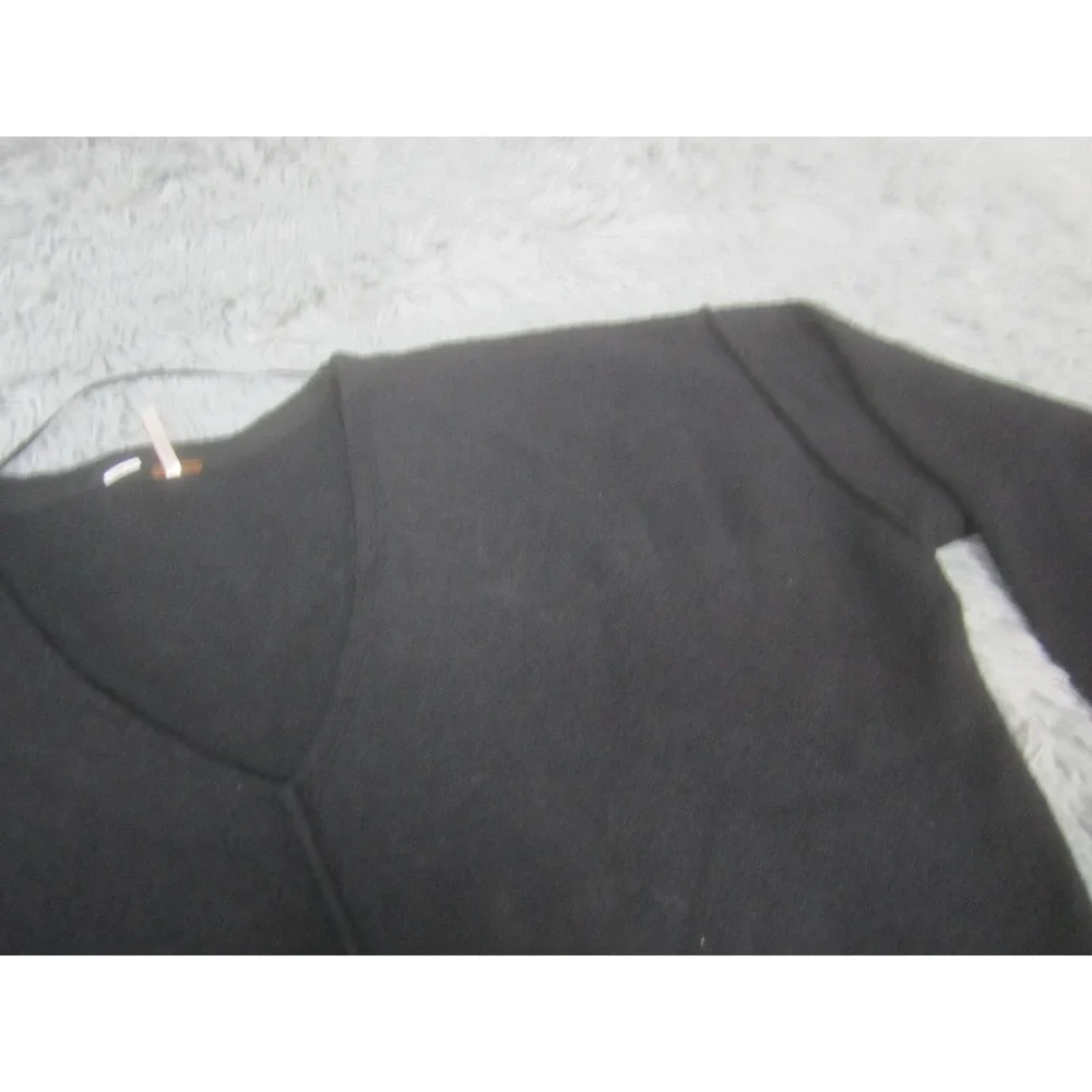 Free‎ People Womens Small Sweater Black Long Sleeve V-Neck Casual Knit - Picture 3 of 9